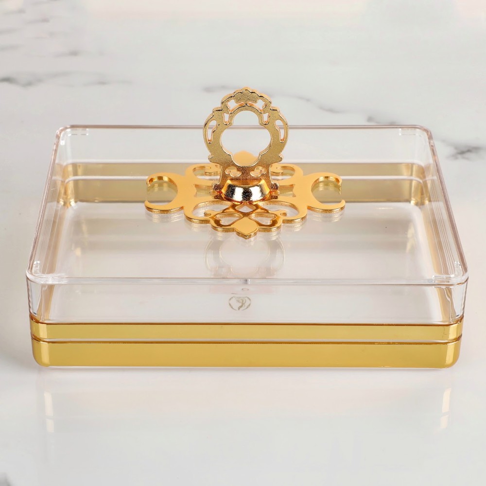 علبة تقديم بغطاء   مستطيل الشكل  من سوليتير ، لون ذهبي  حجم وسط